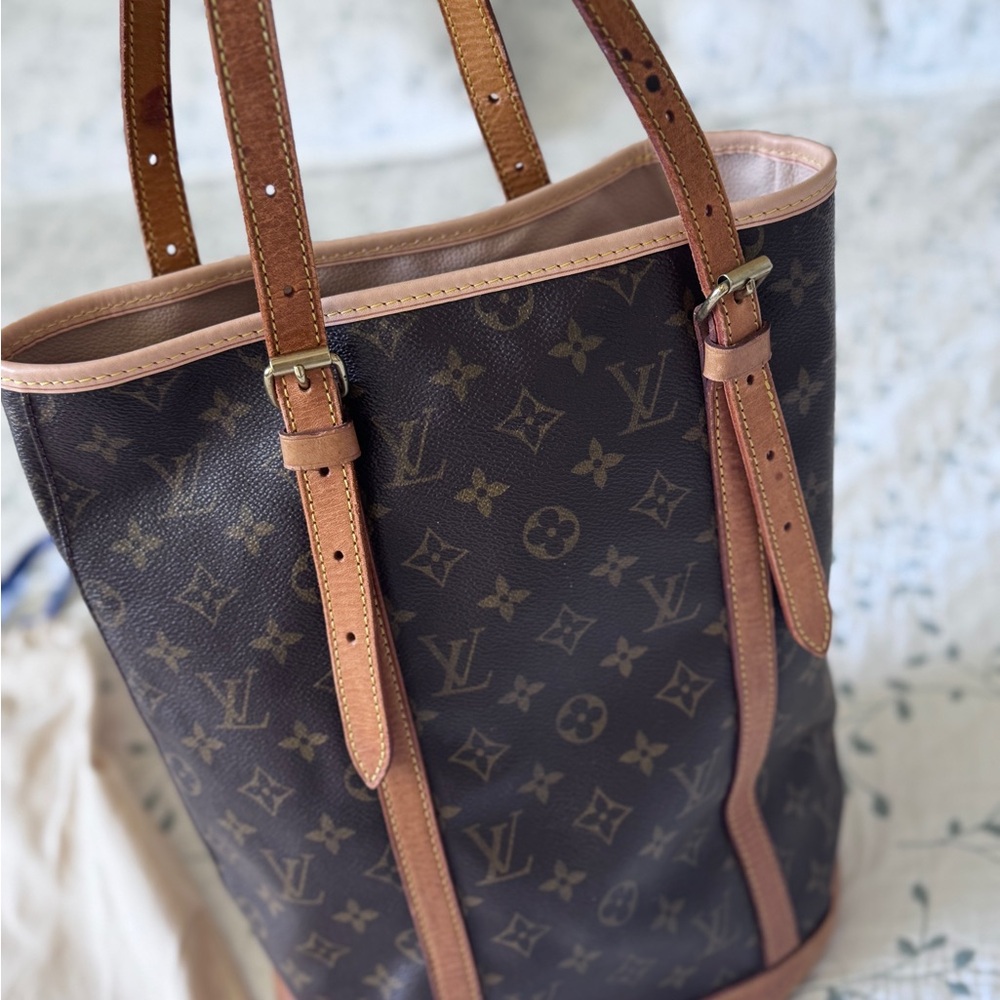 Louis Vuitton Monogram Grand Bucket Tote Bag|Vintage Authentic with New Interior